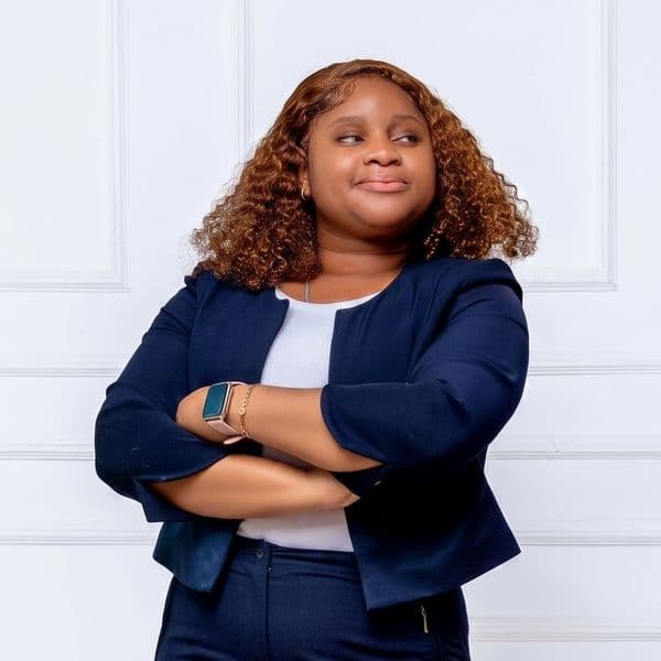 Sueli Emília Jambane | Estudante finalista de Licenciatura em Relações Internacionais e Diplomacia